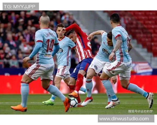 足球球星因各类原因暂不归队对球队和联赛产生的影响及应对措施分析