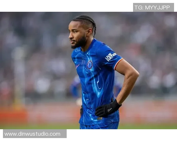 足球球星转会全过程揭秘从谈判到签约背后的运作细节 足球球星转会全过程揭秘从谈判到签约背后的运作细节